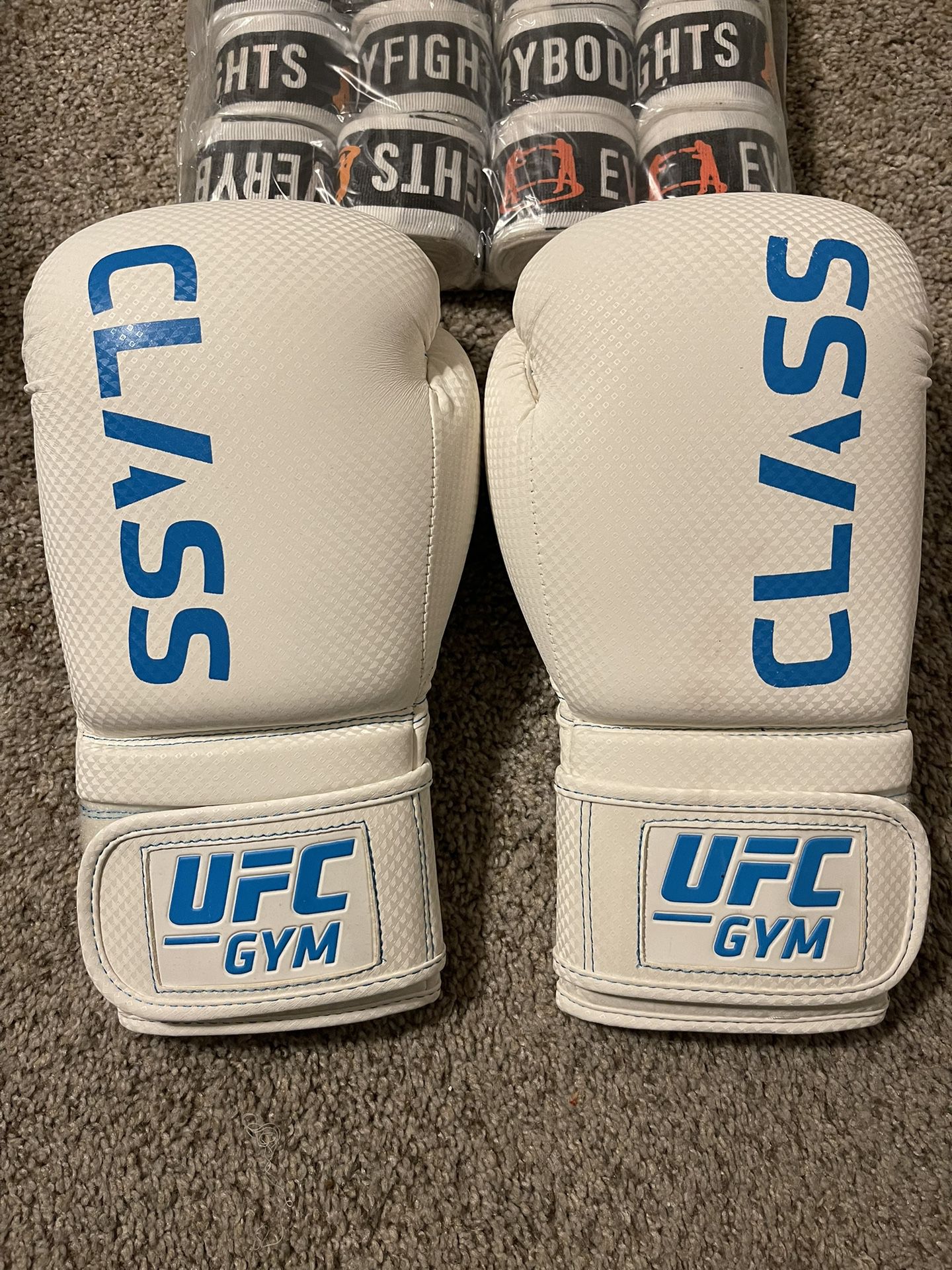 Boxing Gloves  1pair + Free Hand wraps