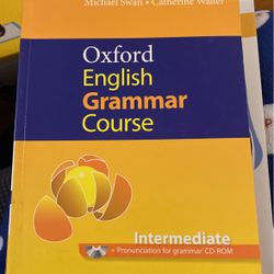 Oxford English Grammar Course 
