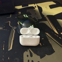 Apple AirPods Pro 1st Gen Replacement Charging Case