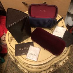 Authentic Gucci Cases Leather/velvet/https://offerup.co/faYXKzQFnY?$deeplink_path=/redirect/