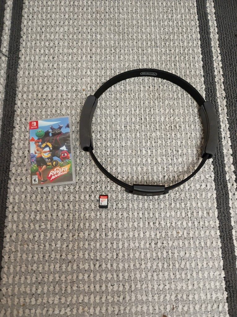 Nintendo Switch  Ring Fit Adventure 
