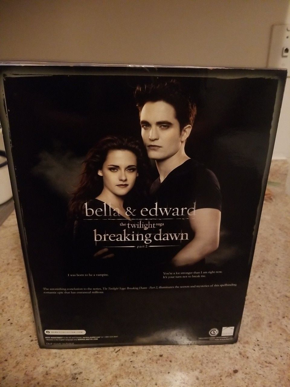 2012 Mattel barbie collectors Twilight Breaking Dawn Bella & Edward Set