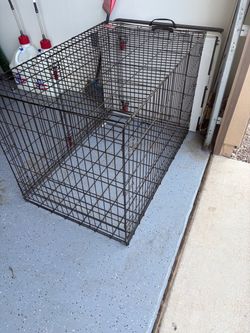 Dog crate