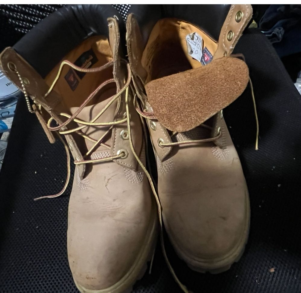 Boots Tim
