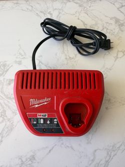 Milwaukee battery charger
