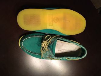 Timberland unisex size 8