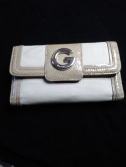 Guess Wallet