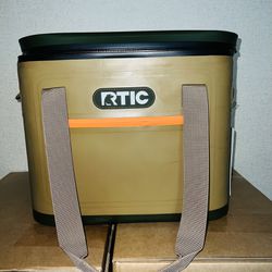 RTIC 30 Can Soft Pack Cooler