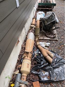 Stock emissions and exhaust off a 2017 ford F350