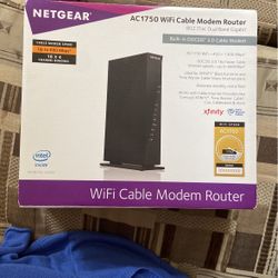 Combo Netgear WiFi Cable Modem Router - AC1750