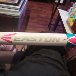 Easton Topaz Softball Bat 32in 22 Oz. Outdoor Hitting 1.20 Bpf ISA Approved