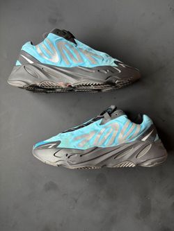 Adidas Yeezy 700 MNVN size 10.5