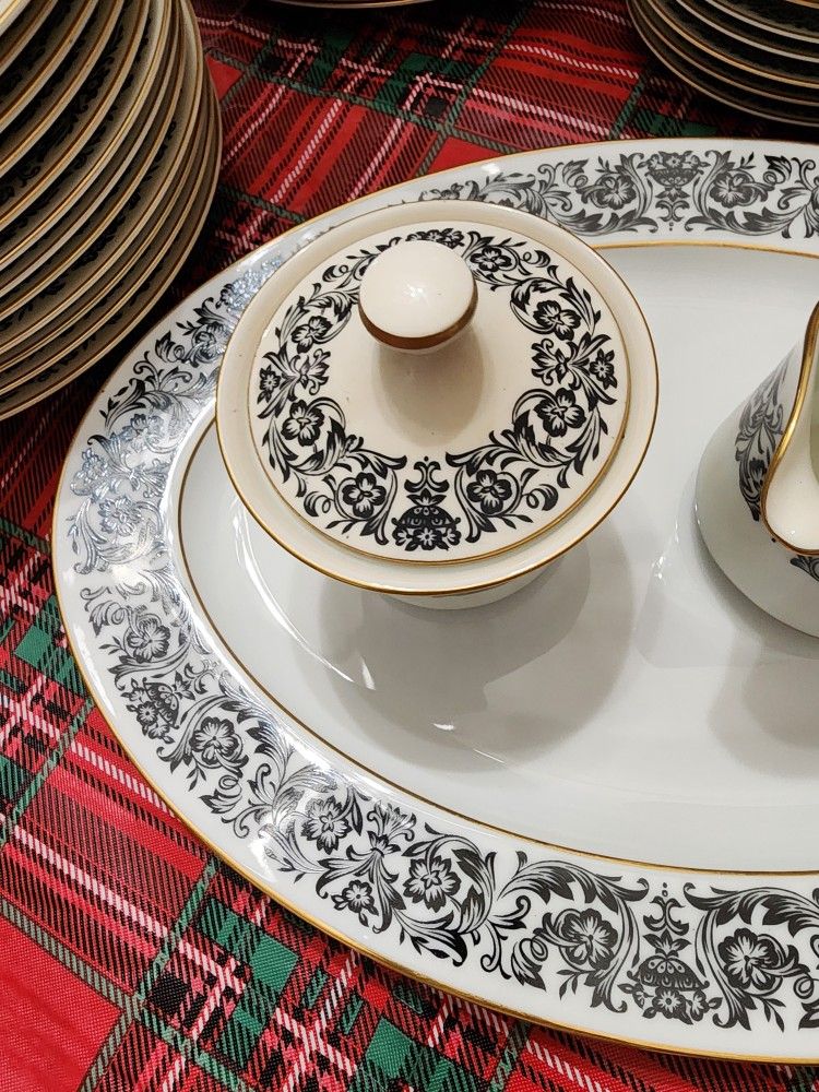 Style House Fine China Dish Set - Main Image