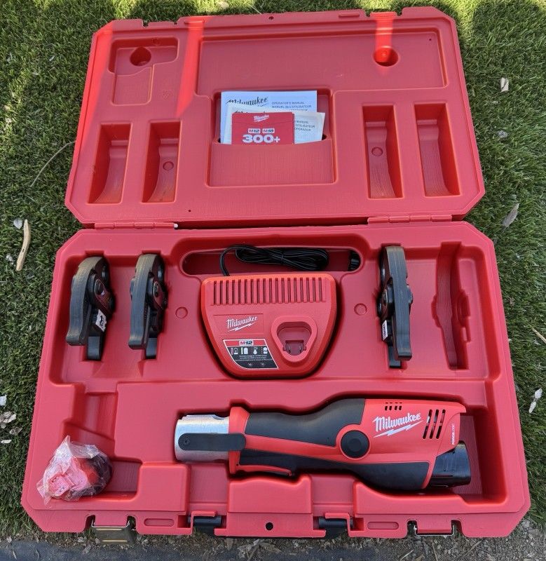 Milwaukee M12 Press Tool