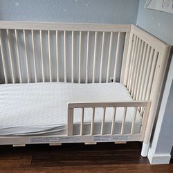 Crib & Toddler Bed