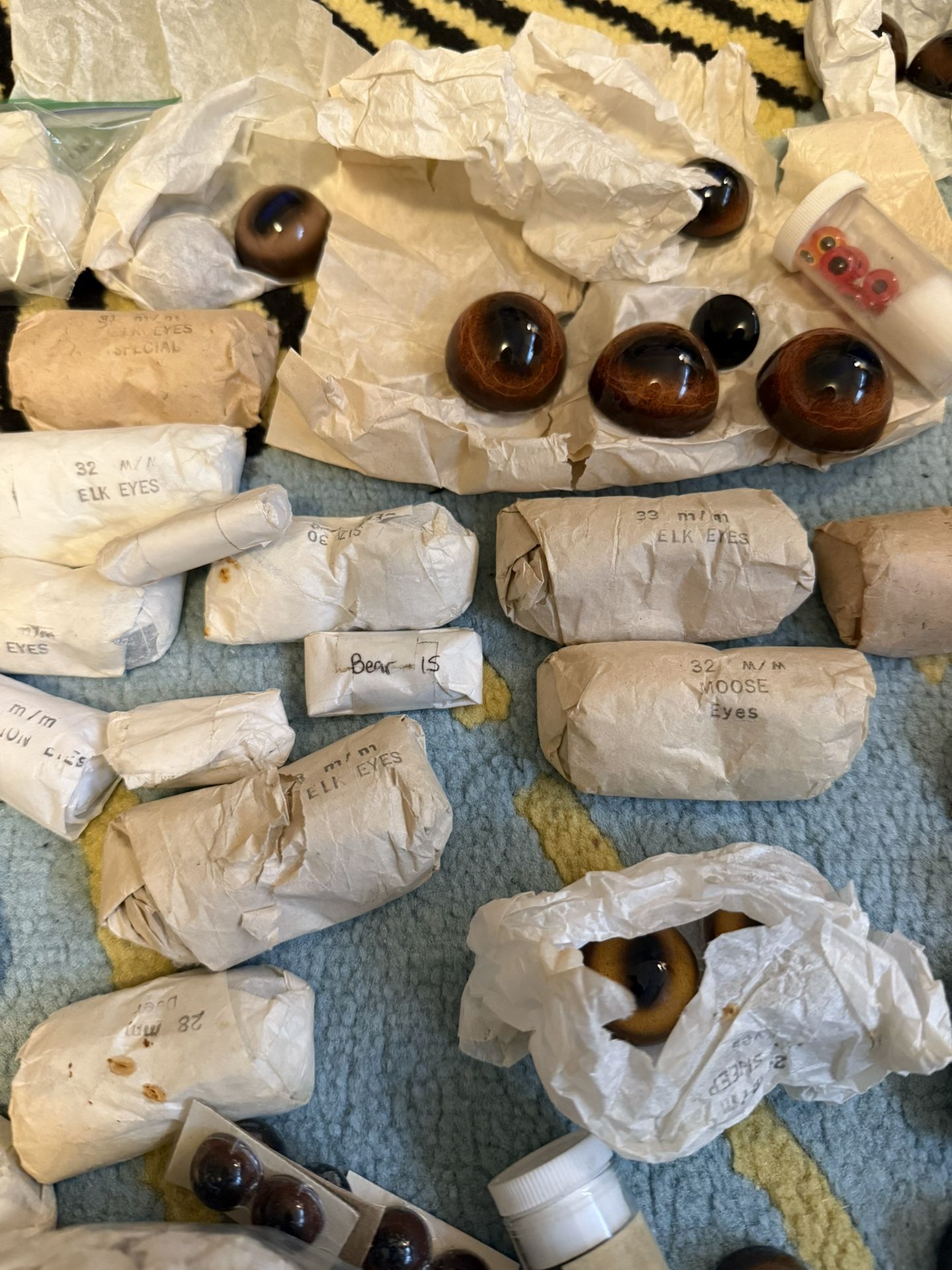 Elk/Caribou/Bear/Moose Eyes 