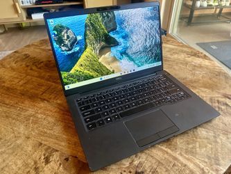 14” Dell Ultrabook Laptop (i5, 8GB, 256Gb SSD, Win 11)