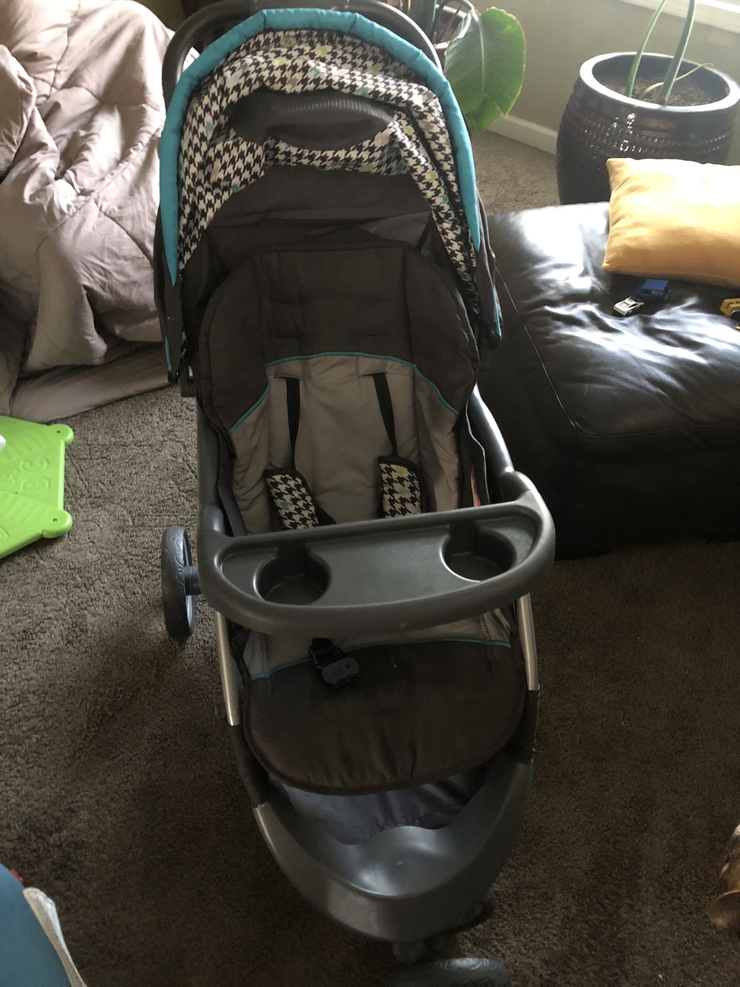 babytrend stroller & car seat