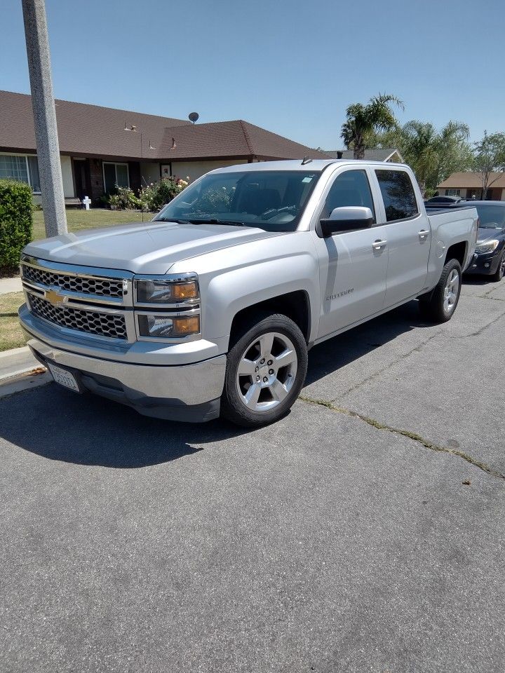 2015 Chevy Silverado Crew Cab Trade