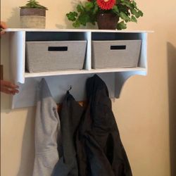 Coat Rack With Cube Space