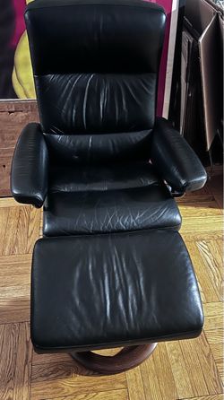 Ekornes Stressless Recliner with Ottoman