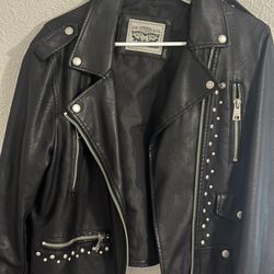 Levie’s Leather Jacket- Woman M Size 