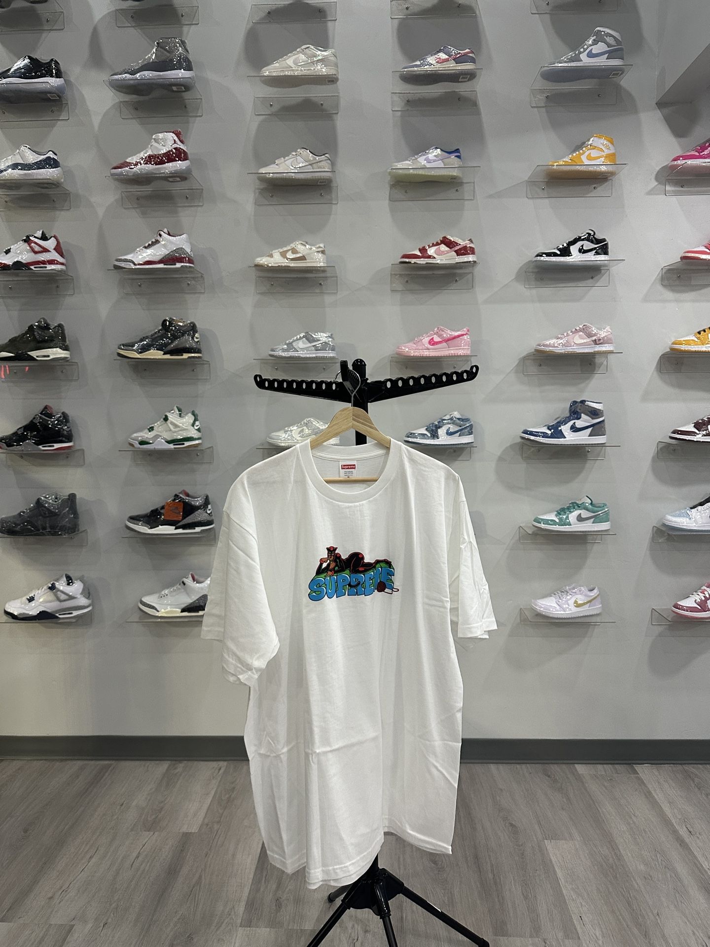 Brand New Supreme Catwoman Tee White Size XL