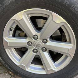 Toyota Highlander Wheels , 2008 To 2013.        THESE WHEELS FIT OTHER TOYOTA VEHICLES.    TIRES SOLD,  LIKE NEW  WHEELS  STILL AVAILABLE