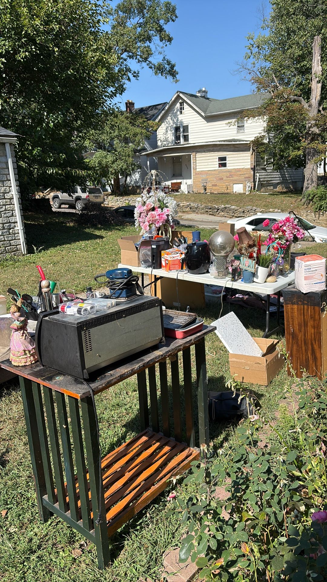 Yard Sale Everything Must Go Make A Offer