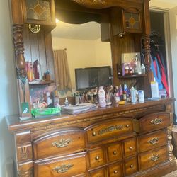 Vintage Gabinete (Forget about the products those are not included)
