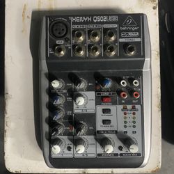 Behringer Xenyx Q502 USB Mixer