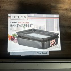 Delta Bakeware Set