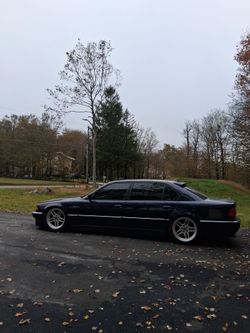 2000 BMW 740iL