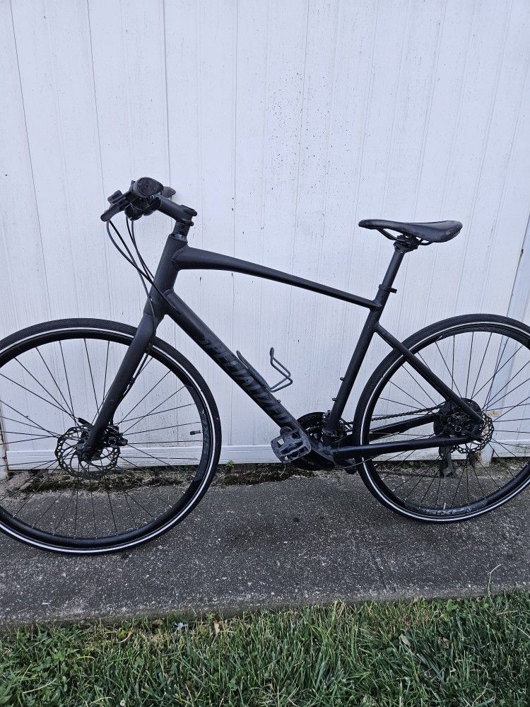 Specialized Sirrus 2.0 Hybrid Bike