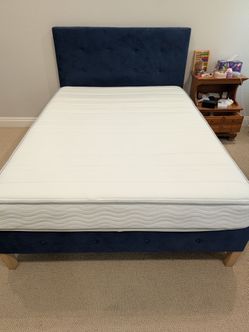 Moving sale - like new full size platform bed with mattress