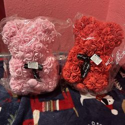 Handcrafted teddy bears made of artificial foam roses