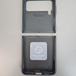 Spigen Phone Case for Samsung Zflip3 or Zflip4