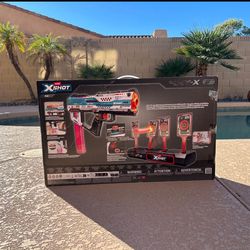 X Shot Pro Fury X Battle Blaster Toy Gun w/ Electronic Target System & Darts Like New