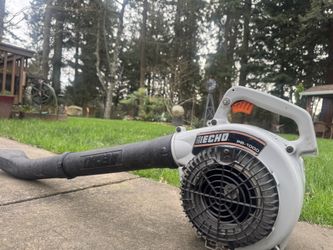 Echo PB-1000 lightweight handheld gas blower