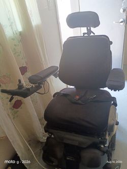 Motorized wheelchair