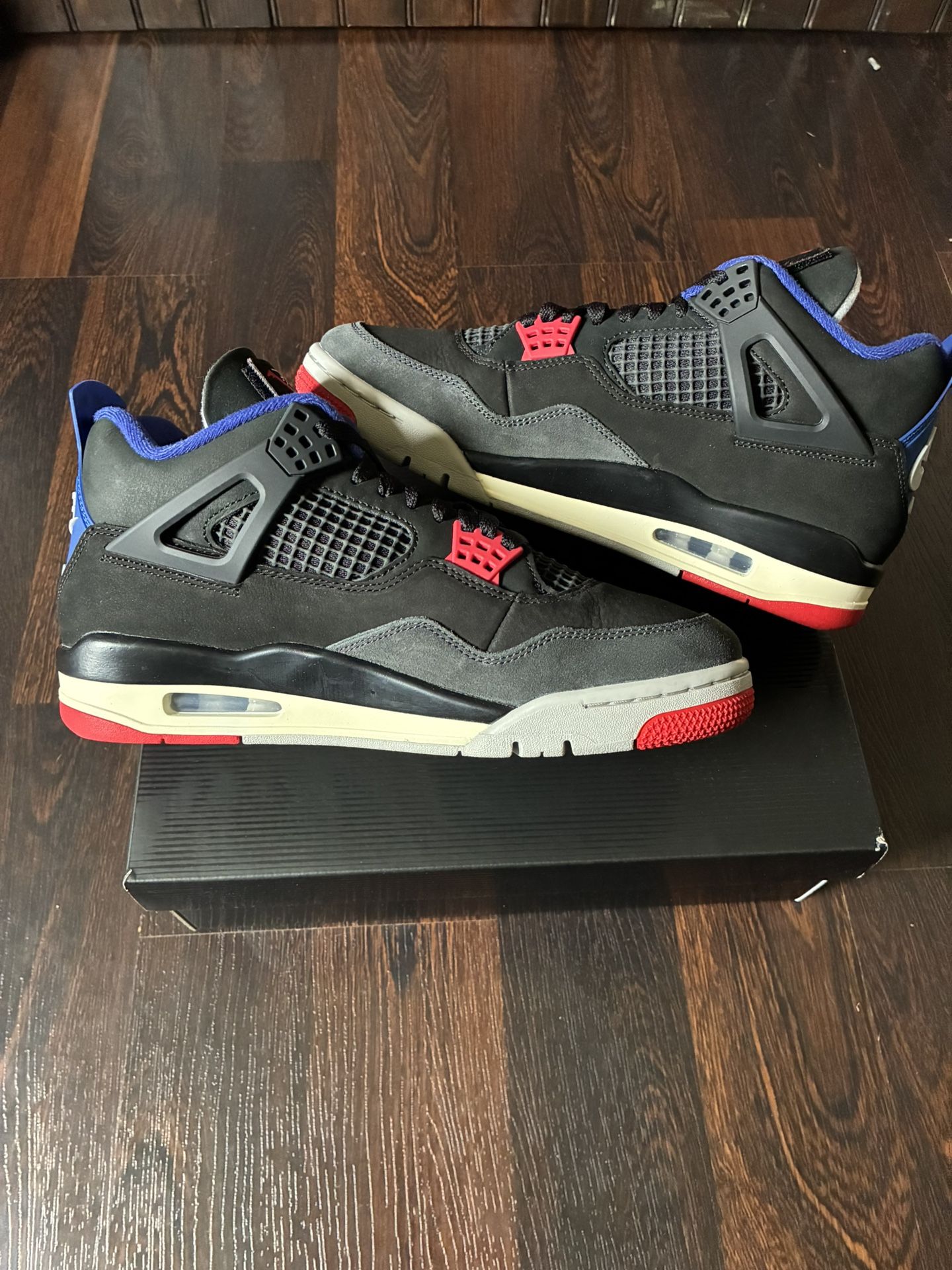 Jordan 4 Rare Air Size 9