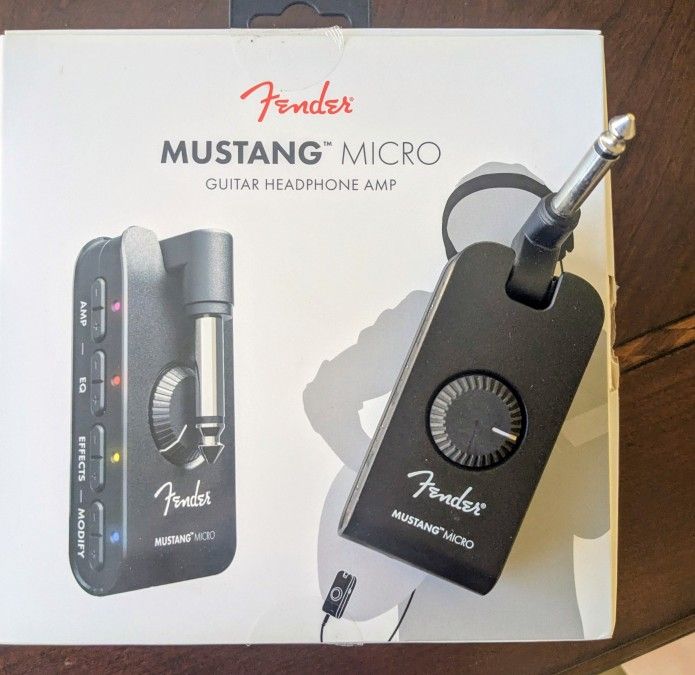 Fender Mustang Micro 