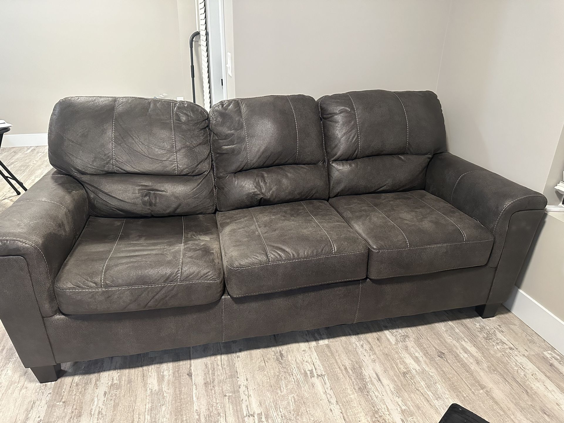 Couch - Like new