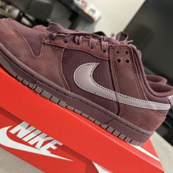 Nike Dunk Low