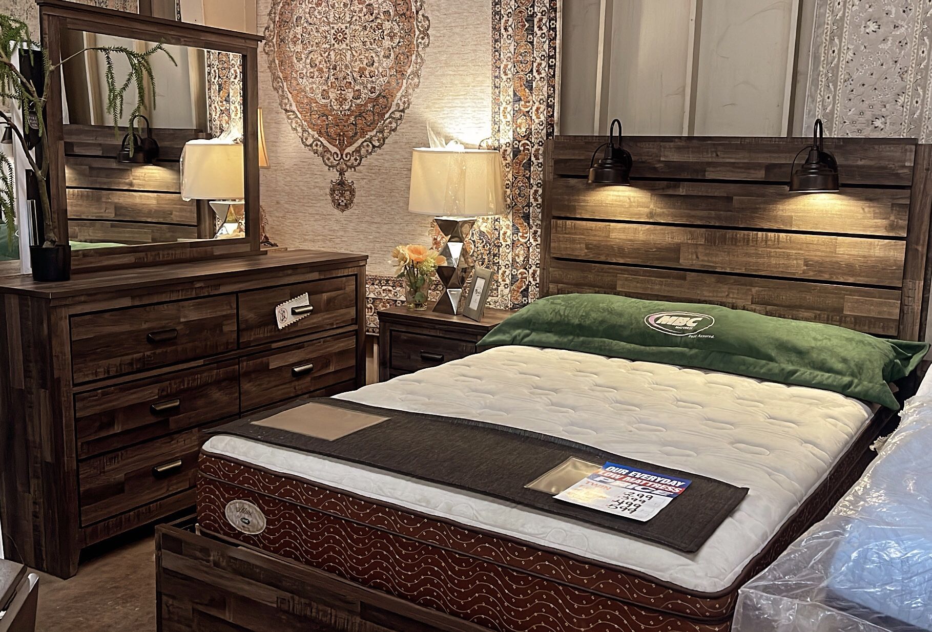 4pcs Queen Bedroom Set