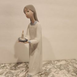 LLADRO 4868 Retired Girl with Candle