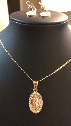 Gold plated chain, pendant and earrings