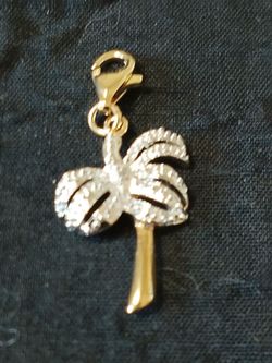 NIB 18K Gold Over Sterling Silver 1/10 cttw Diamond Palm Tree Pendant