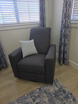 Nursering recliner