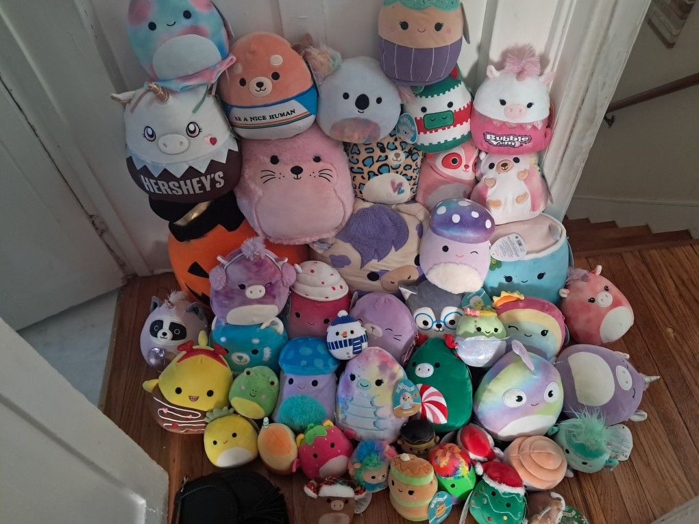 Squishmallow Christmas Clean Out Read Description 
